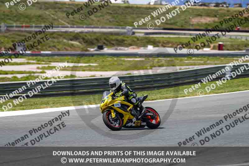 cadwell no limits trackday;cadwell park;cadwell park photographs;cadwell trackday photographs;enduro digital images;event digital images;eventdigitalimages;navarra;no limits trackdays;peter wileman photography;racing digital images;trackday digital images;trackday photos